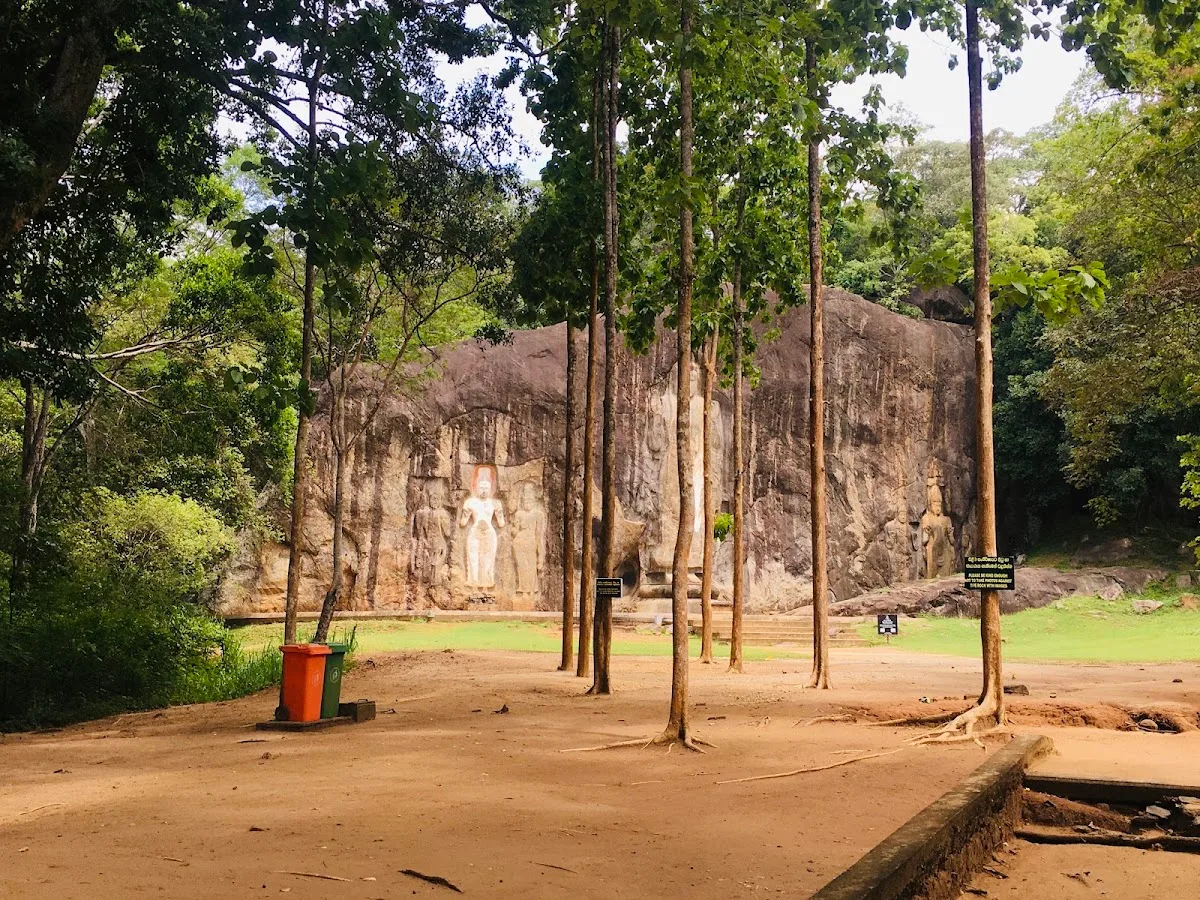 Buduruwagala-Felsreliefs