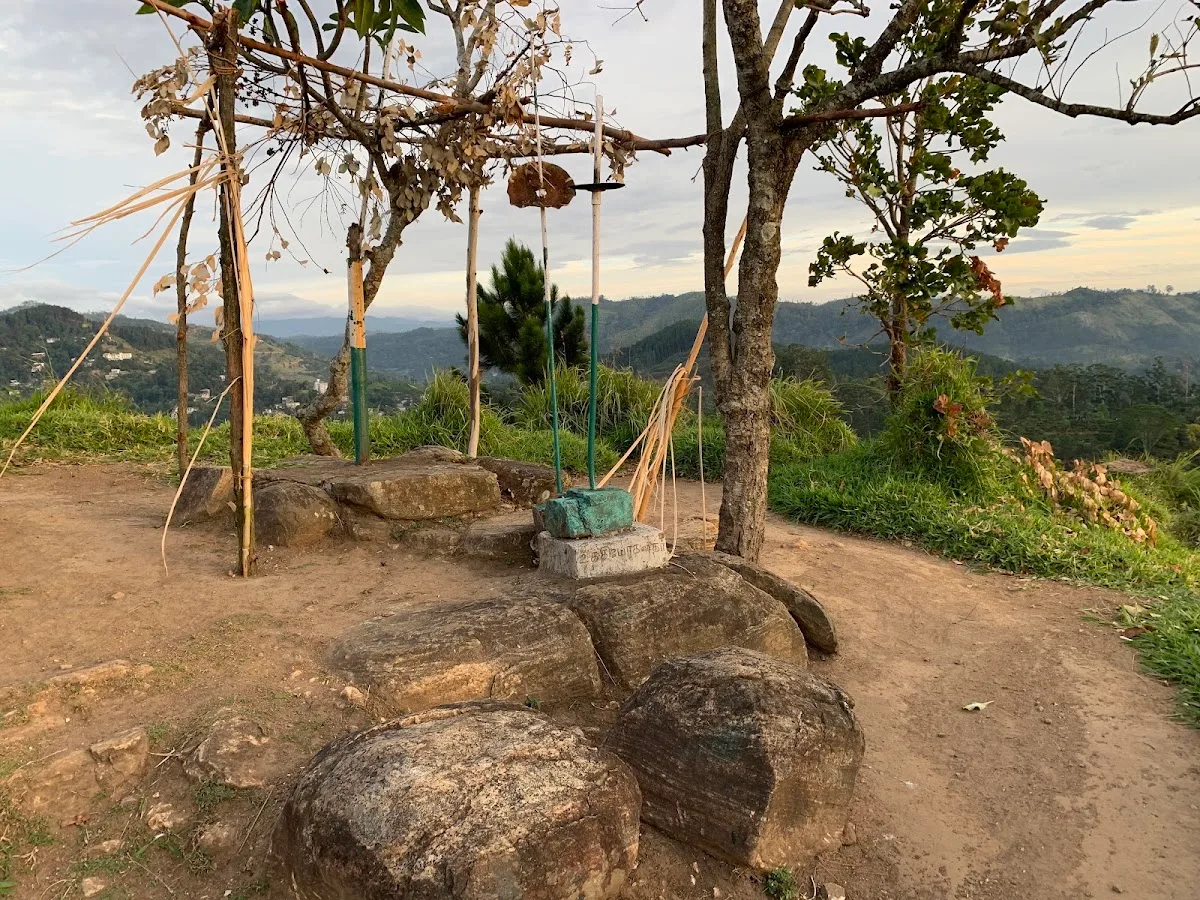 Little Adam's Peak bei Sonnenaufgang
